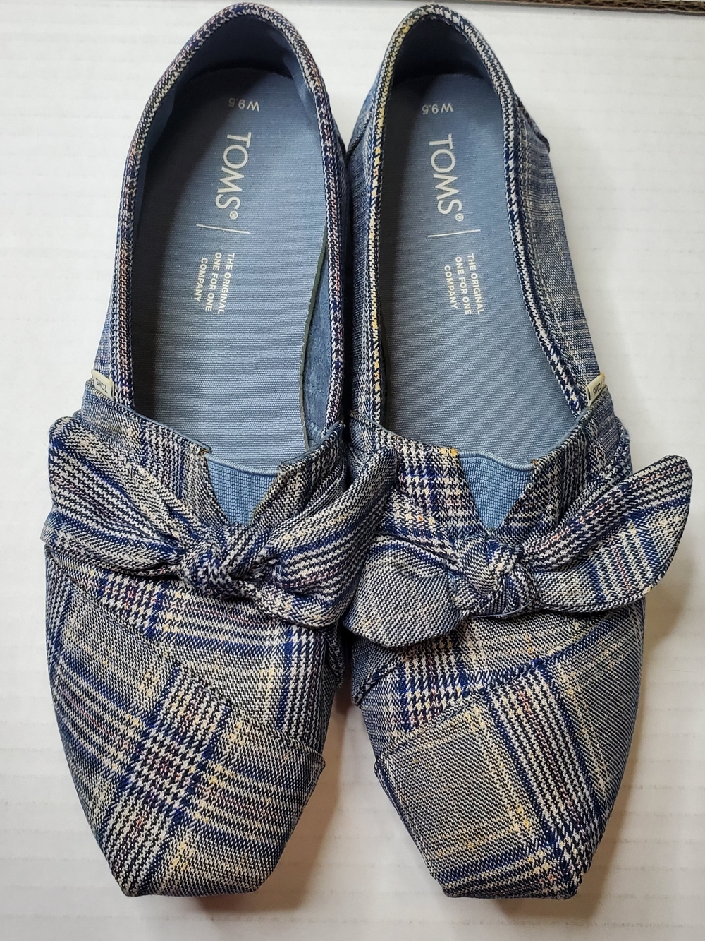 TOMS Blue Plaid Knotted Bow Slip-On Flats 9.5